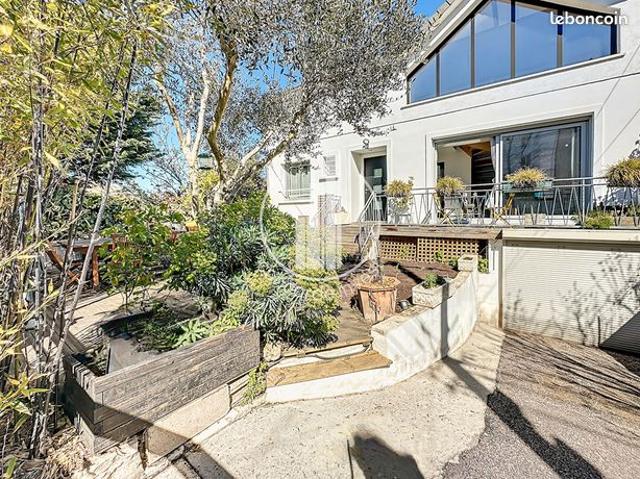 Maison 7 pièces 180 m²