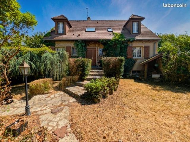 Maison 7 pièces 180 m²
