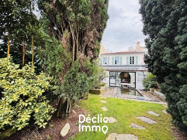 Maison 7 pièces 180 m²