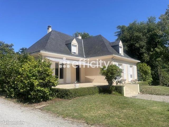 Maison 7 pièces 180 m²