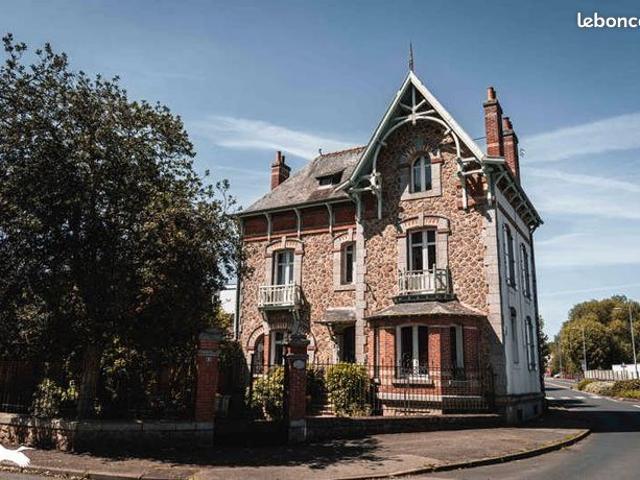 Maison 7 pièces 180 m²
