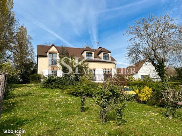 Maison 7 pièces 180 m²