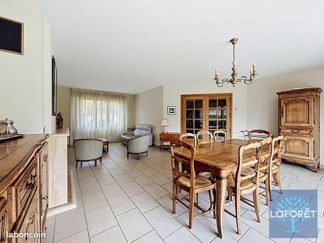 Maison 7 pièces 180 m²