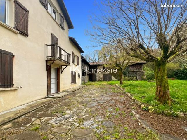 Maison 7 pièces 180 m²