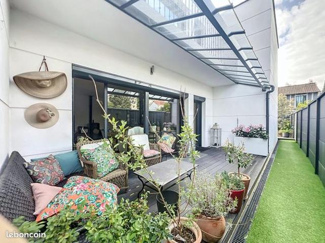 Maison 7 pièces 180 m²