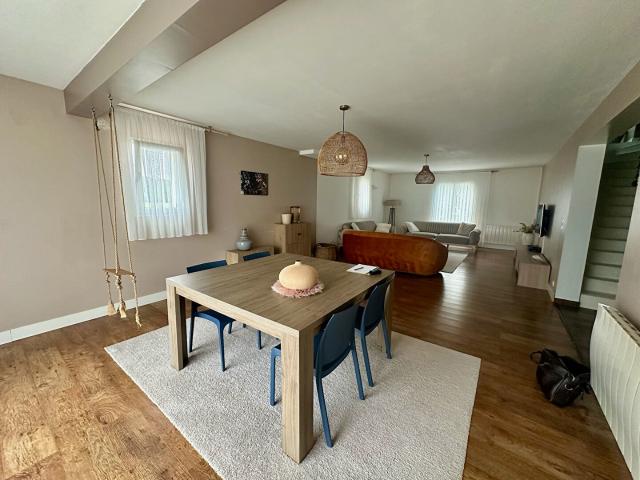Maison 7 pièces 180 m²