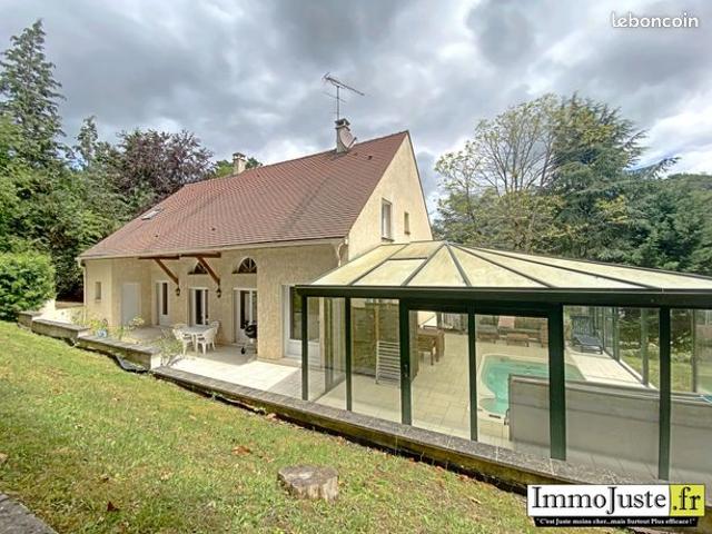 Maison 7 pièces 180 m²