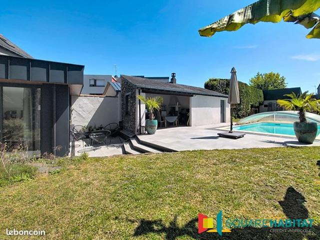 Maison 7 pièces 180 m²