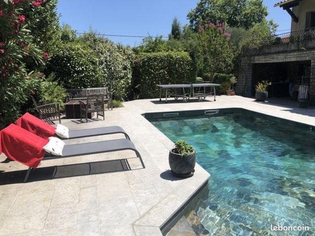 Maison 7 pièces 180 m²
