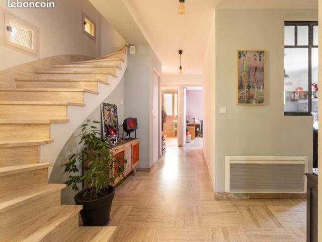 Maison 7 pièces 180 m²