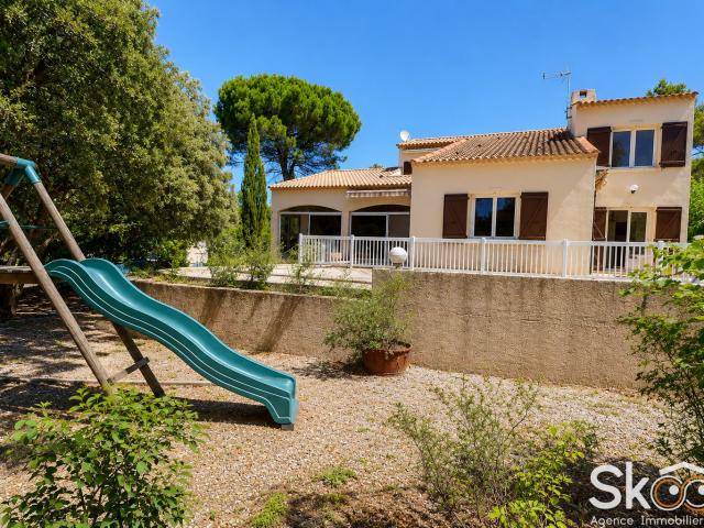 Maison 7 pièces 180 m²