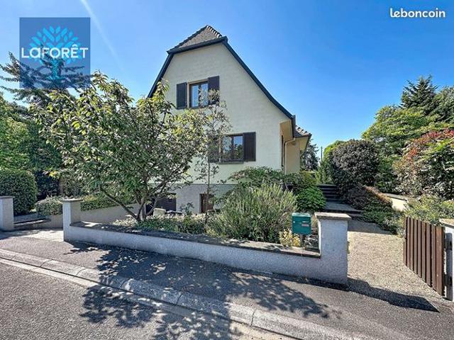 Maison 7 pièces 180 m²