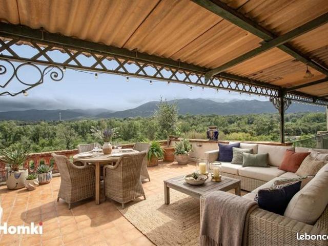 Maison 7 pièces 180 m²