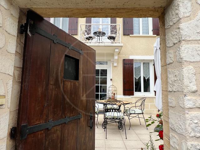 Maison 7 pièces 180 m²