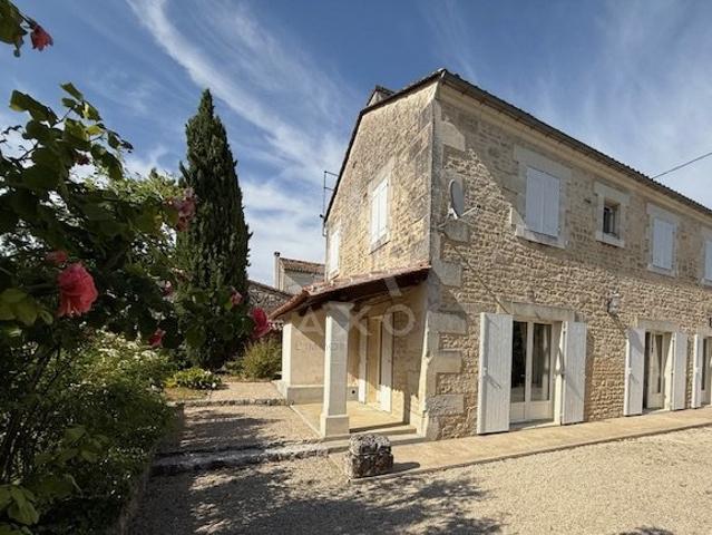 Maison 7 pièces 180 m²