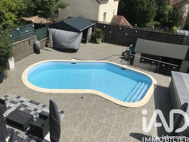 Maison 7 pièces 180 m²
