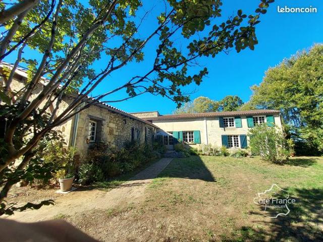 Maison 7 pièces 180 m²
