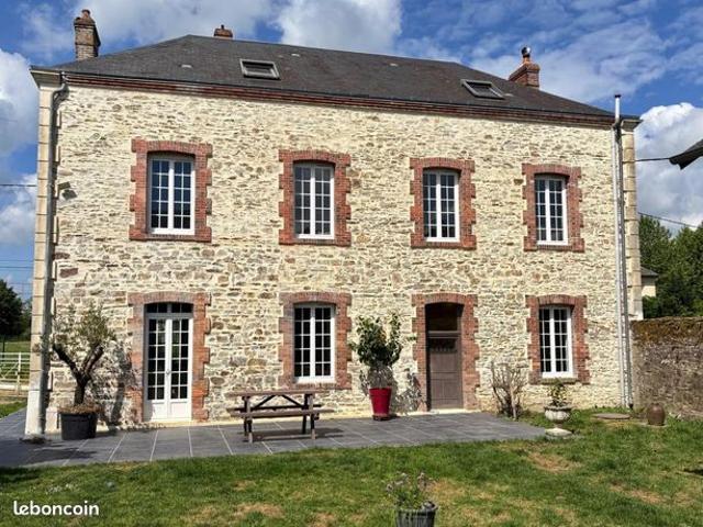 Maison 7 pièces 180 m²