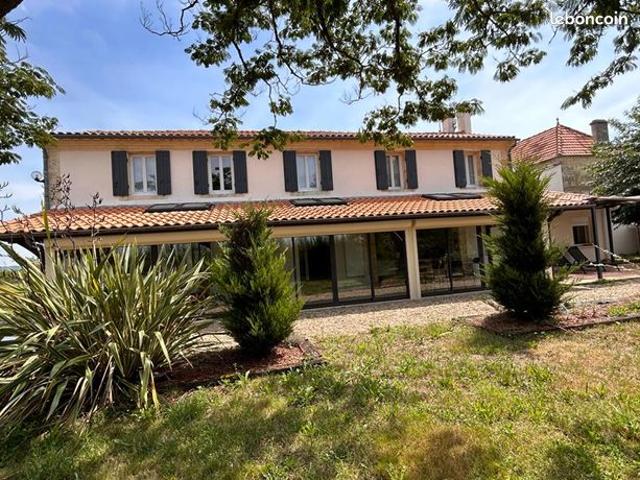 Maison 7 pièces 180 m²