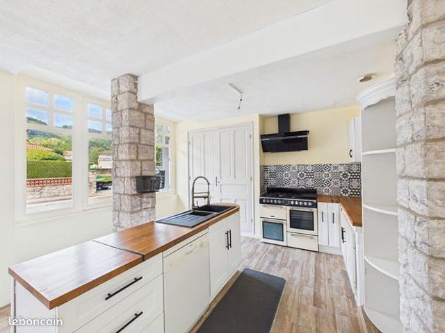 Maison 7 pièces 180 m²