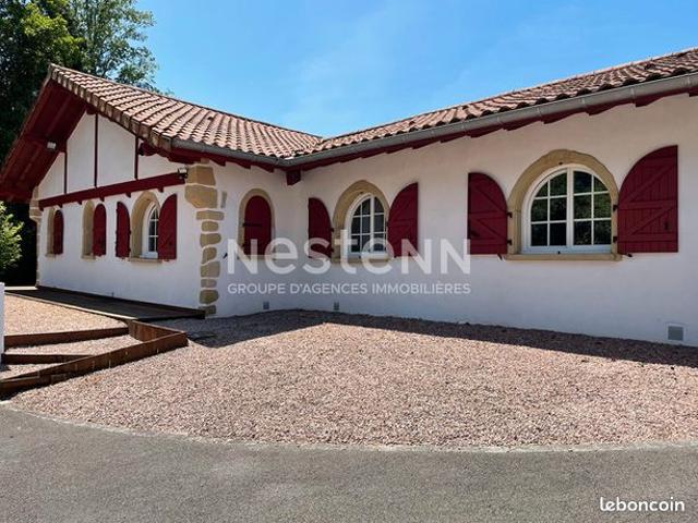 Maison 7 pièces 180 m²