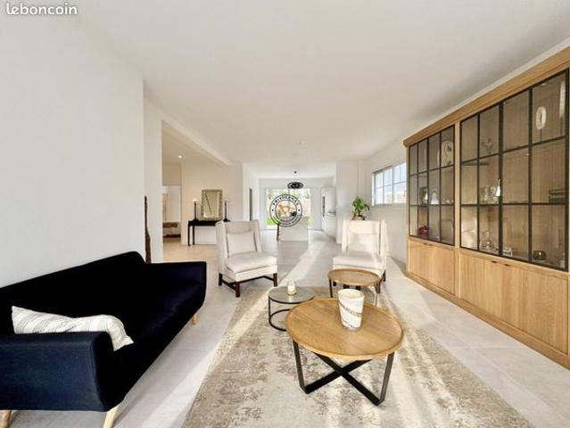 Maison 7 pièces 180 m²