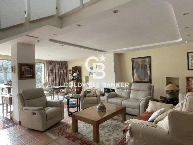 Maison 7 pièces 180 m²