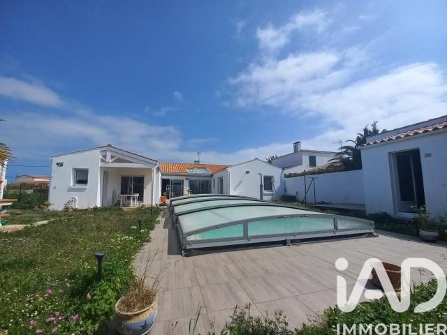 Maison 7 pièces 180 m²