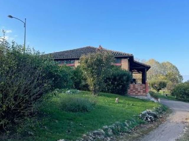 Maison 7 pièces 180 m²