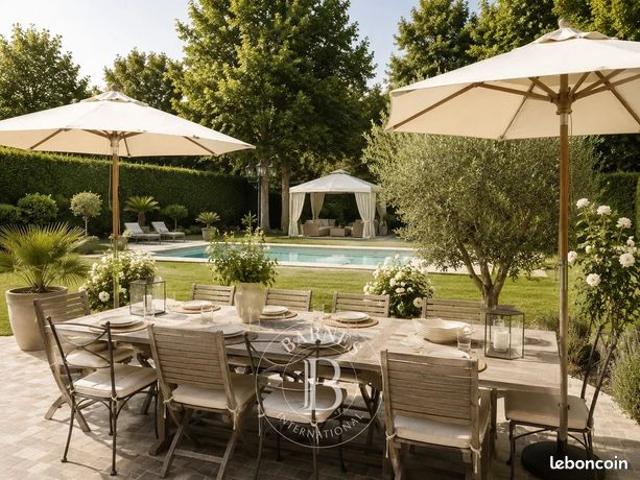 Maison 7 pièces 181 m²