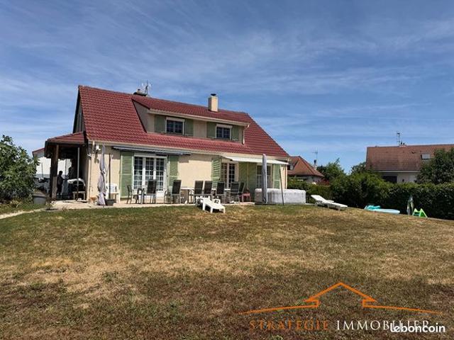 Maison 7 pièces 181 m²