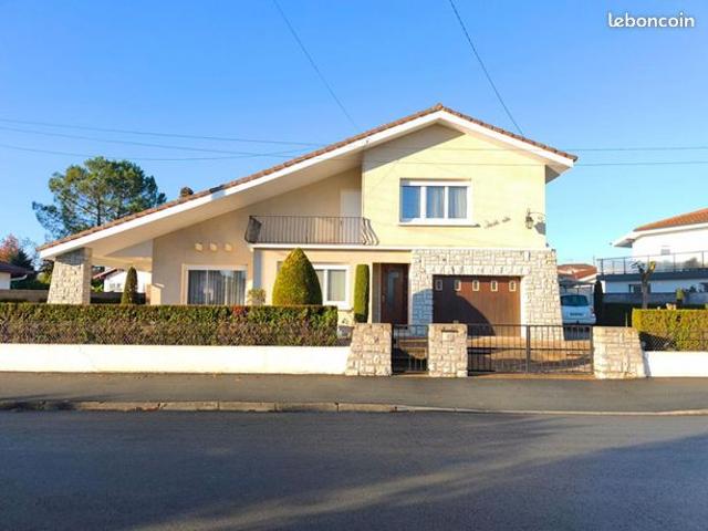 Maison 7 pièces 181 m²