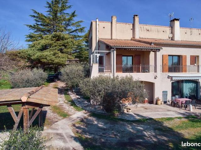 Maison 7 pièces 181 m²