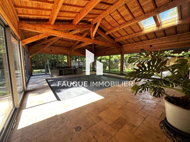 Maison 7 pièces 181 m²