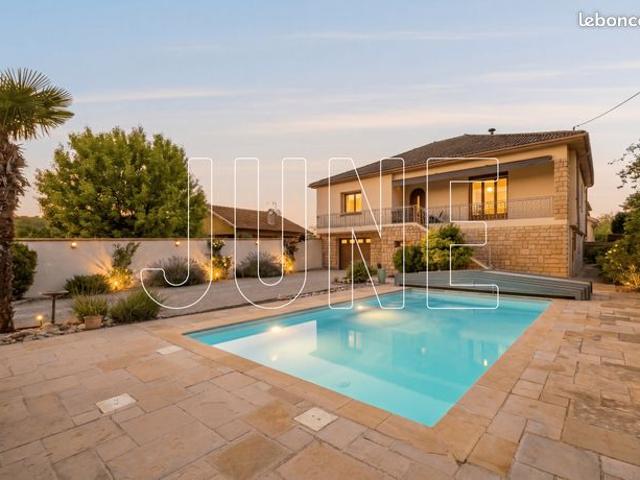 Maison 7 pièces 181 m²