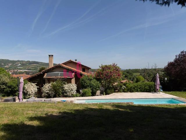 Maison 7 pièces 181 m²