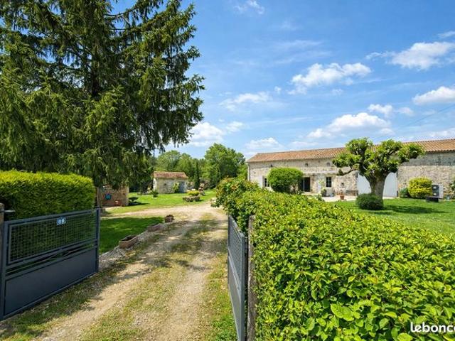 Maison 7 pièces 181 m²