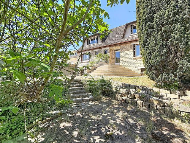 Maison 7 pièces 181 m²