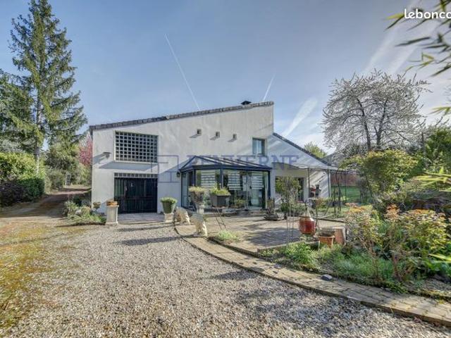 Maison 7 pièces 181 m²