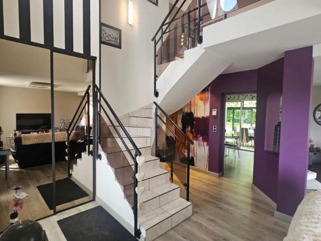Maison 7 pièces 181 m²
