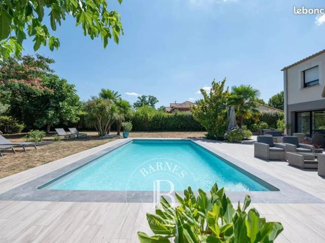 Maison 7 pièces 181 m²