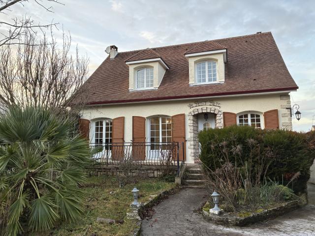 Maison 7 pièces 181 m²