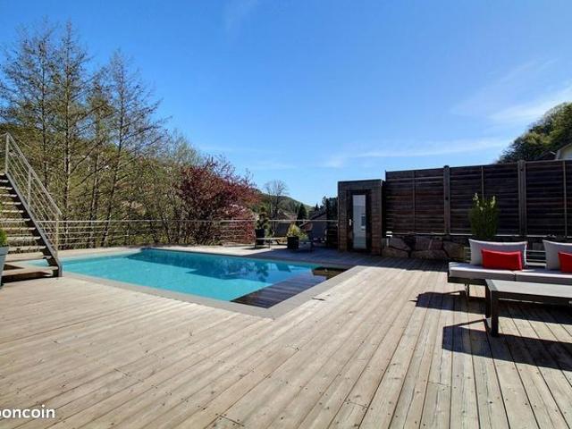 Maison 7 pièces 181 m²