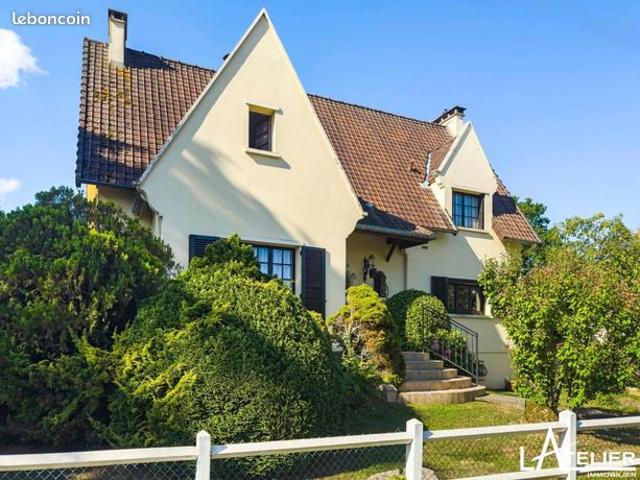 Maison 7 pièces 181 m²