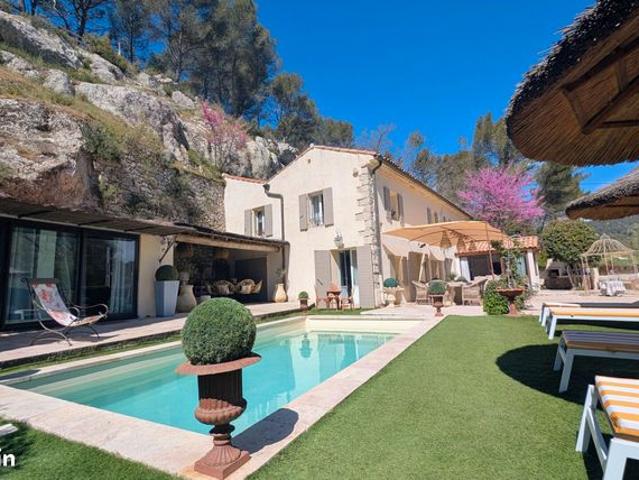 Maison 7 pièces 182 m²