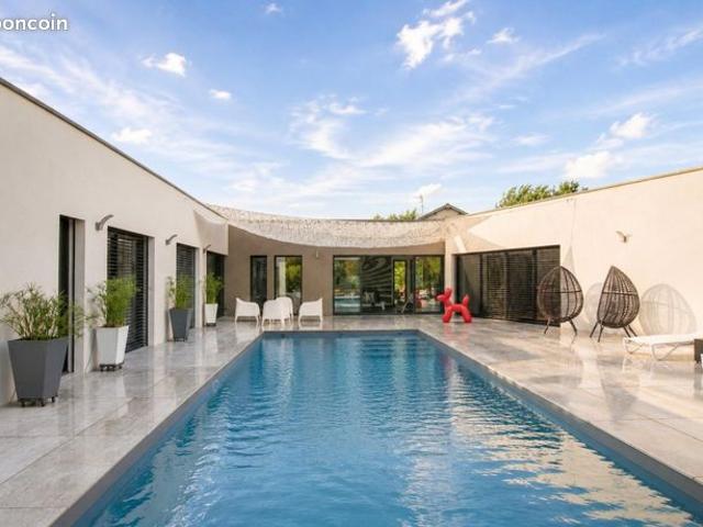 Maison 7 pièces 182 m²