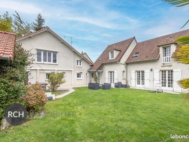 Maison 7 pièces 182 m²