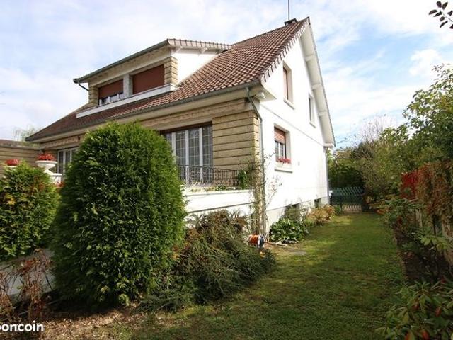 Maison 7 pièces 182 m²