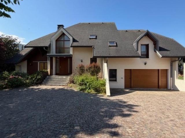 Maison 7 pièces 182 m²