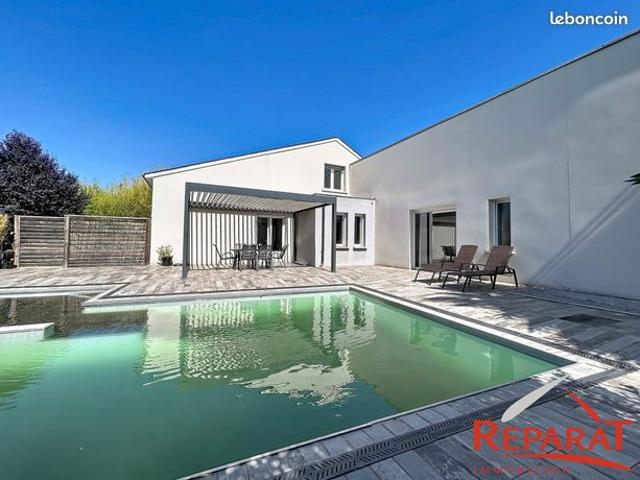Maison 7 pièces 182 m²